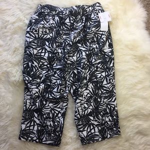 Hillard & Hanson Black White Capri Pants 16 NWT